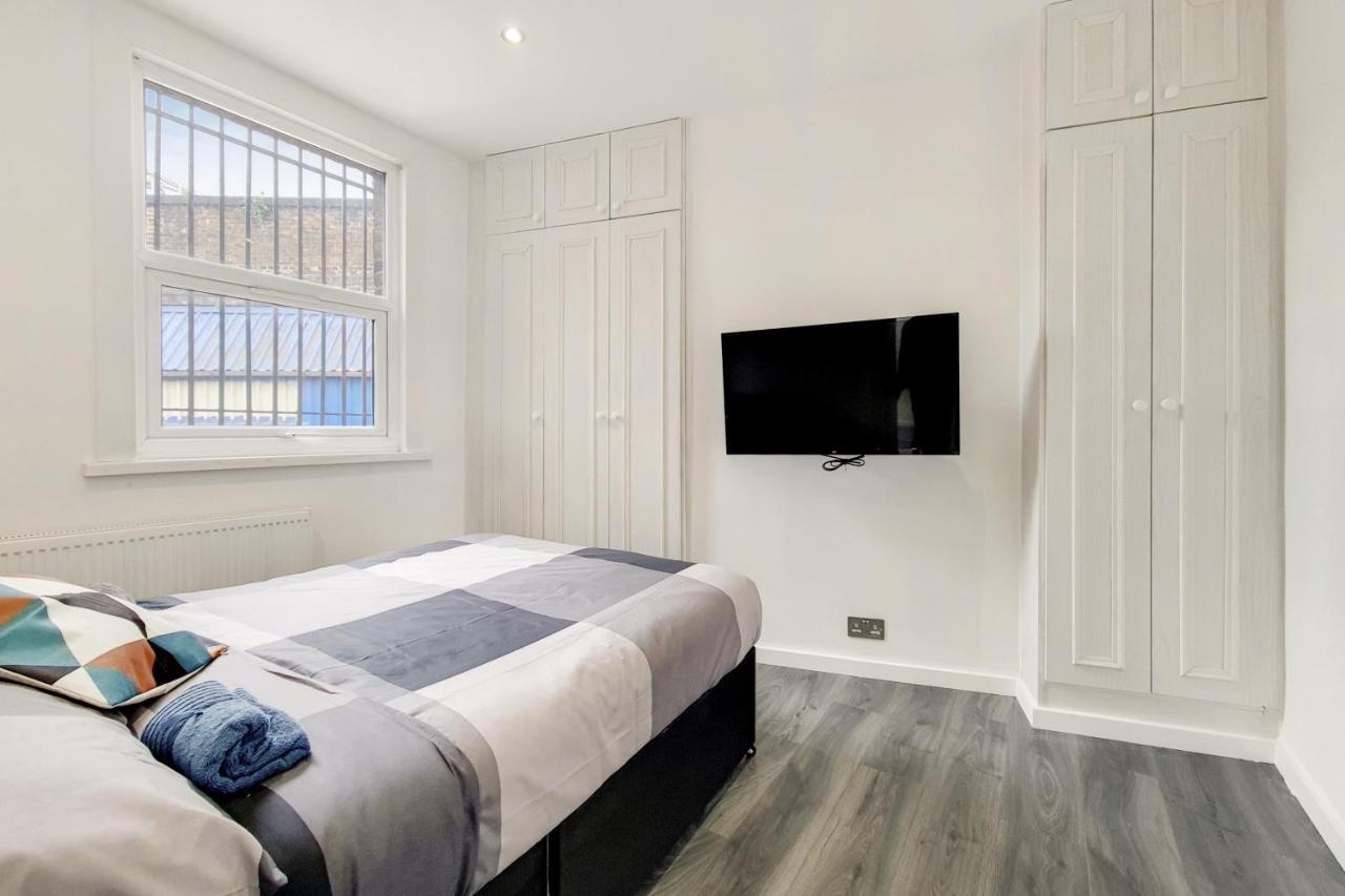 Lovely 4 Bed Apartment Perfect For Families! ลอนดอน ภายนอก รูปภาพ